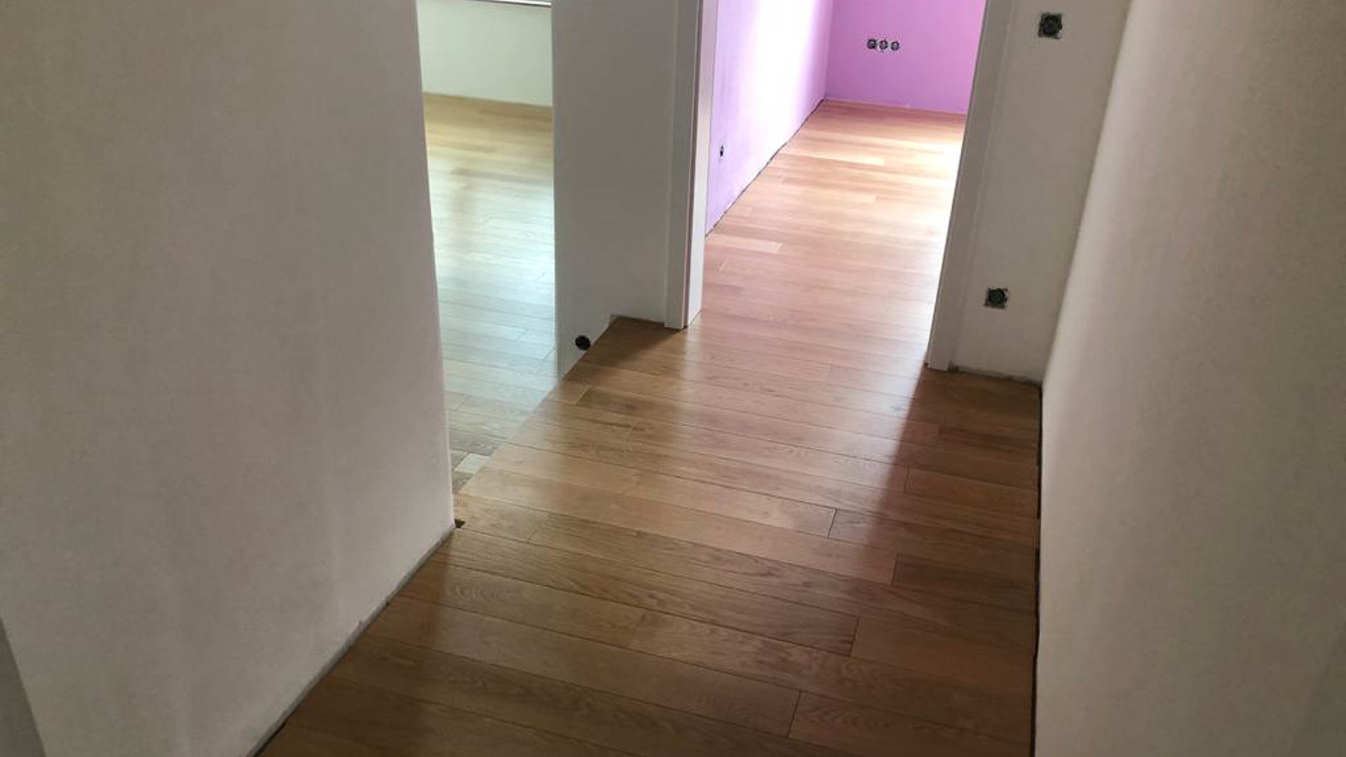 massiv-eichendiele-lackiert-4-min